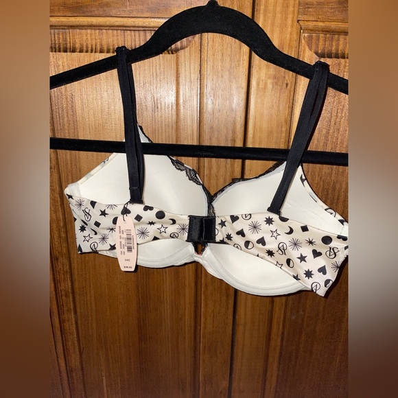 NWT Victoria’s Secret Push-up. Black and white print. - Picture 3 of 3